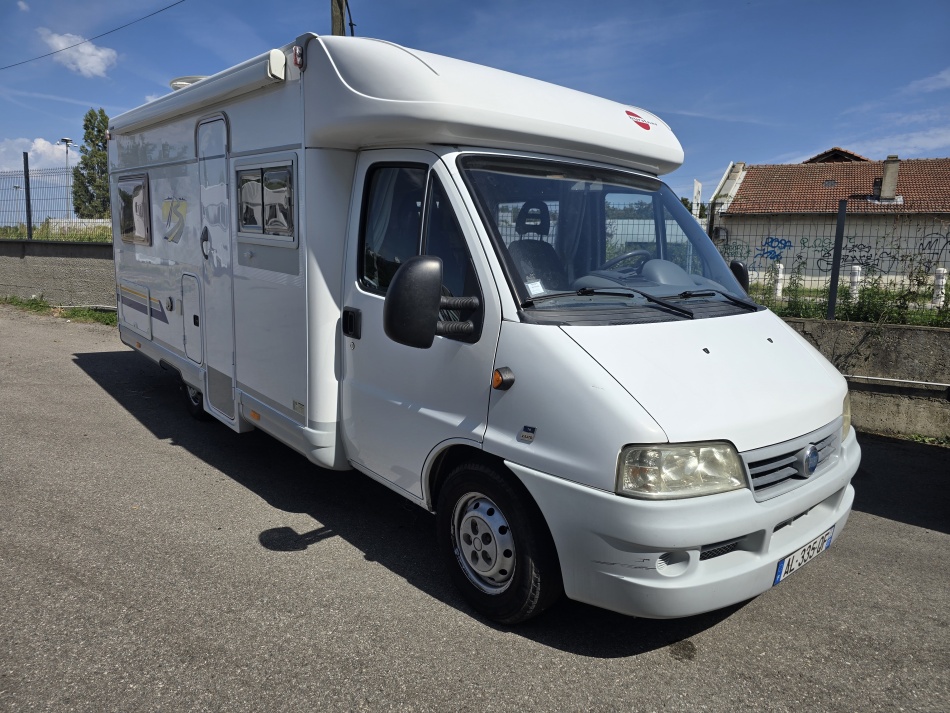 camping car BURSTNER T 605 mod&egrave;le 2003